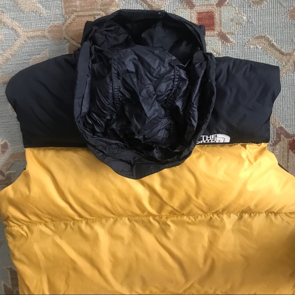 SOLD: VTG 90s North Face Nuptse 700 Down L Puffer VEST Stowable Hood Yellow - Picture 3 of 12